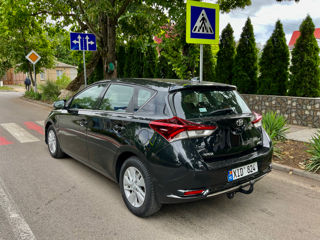 Toyota Auris foto 5