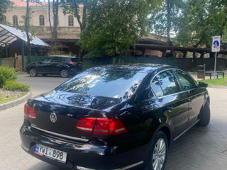 Volkswagen Passat foto 3