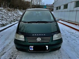 Volkswagen Sharan foto 3