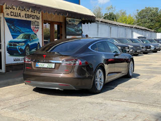 Tesla Model S foto 4