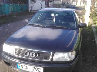 Audi 100 foto 1