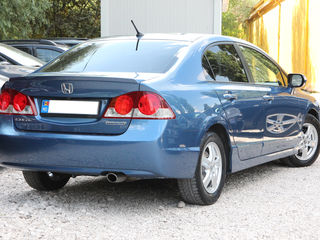 Honda Civic Hibrid foto 4