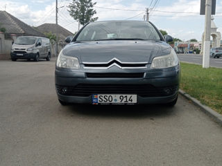 Citroen C4 foto 1