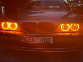 BMW 5 Series foto 8