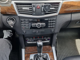 Mercedes E-Class фото 3