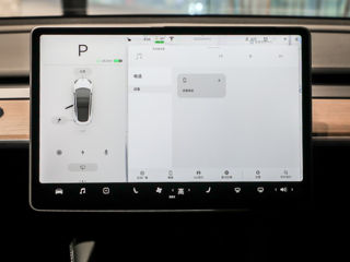 Tesla Model 3 foto 8