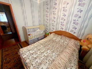 Apartament spațios cu 3 camere, zonă liniștită și curată, s.Danceni foto 3