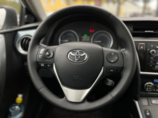 Toyota Auris foto 11