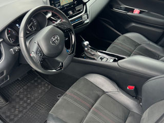 Toyota C-HR foto 7