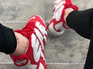 Nike Air More Uptempo Red x Supreme Unisex foto 4