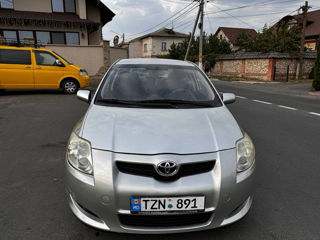 Toyota Auris foto 1