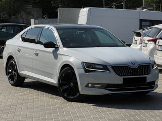 Skoda Superb foto 4