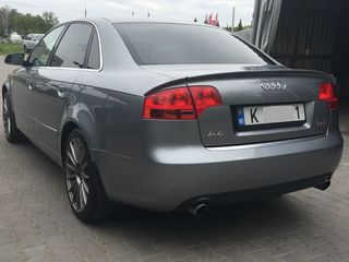 Audi A4 foto 1