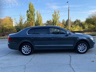 Skoda Superb foto 4