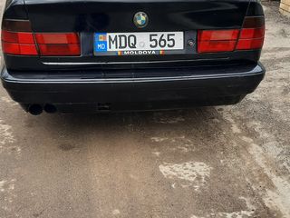 BMW 5 Series фото 2