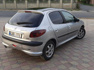 Peugeot 206 foto 5