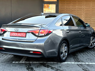 Hyundai Sonata foto 4