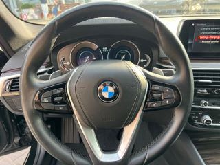 BMW 5 Series foto 11