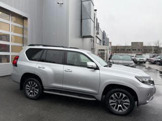 Toyota Land Cruiser Prado foto 4