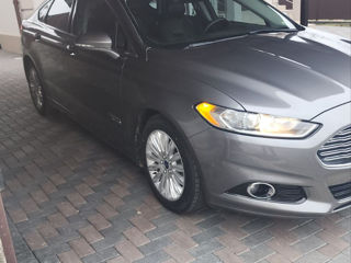 Ford Fusion foto 7