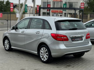 Mercedes B-Class foto 4