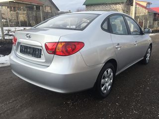 Hyundai Elantra foto 7