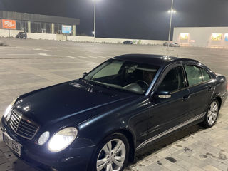 Mercedes E-Class foto 3