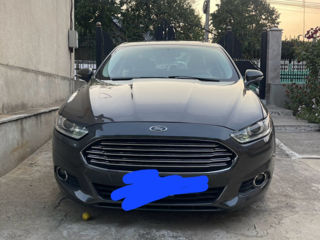 Ford Fusion foto 1