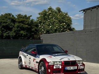 BMW 3 Series foto 2