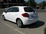 Toyota Auris foto 8