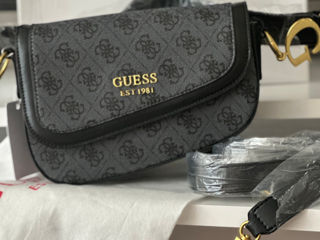 Guess foto 2