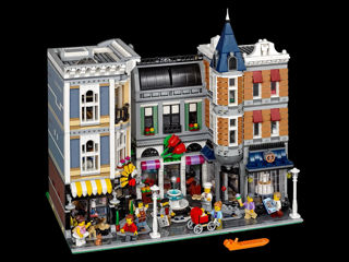 Assembly Square Lego foto 4