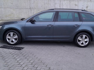 Skoda Octavia foto 3