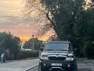 Lincoln Navigator