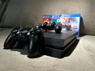 Playstation 4 Cu 30 de jocuri