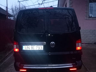 Volkswagen Caravelle foto 6