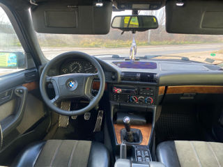 BMW 5 Series foto 7