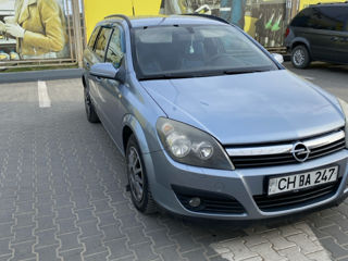 Opel Astra foto 2