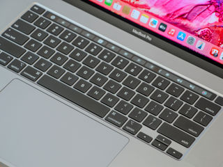 Macbook Pro 16 2020/ Core I7 9750H/ 16Gb Ram/ Radeon Pro 5300M/ 500Gb SSD/ 16" Retina/ 223Cycles!! foto 9