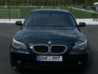 BMW 5 Series foto 3