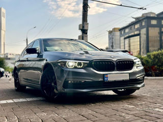 BMW 5 Series foto 1