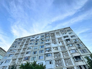 Apartament cu 3 camere, 70 m², Botanica, Chișinău foto 1
