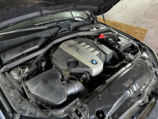 Dezmembrez bmw e60  M packet 520d 177 hp foto 3