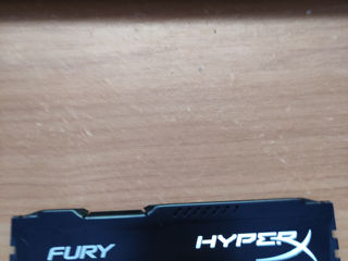 DDR3 8 Gb 1866MHz Kingston Fury - 250 lei