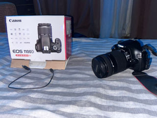 Canon EOS 1100D foto 1
