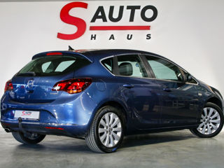 Opel Astra фото 0