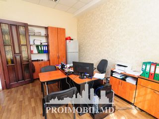 Vînzare sp. comercial! Centru, prima linie, 106 mp, ofertă urgentă! foto 6