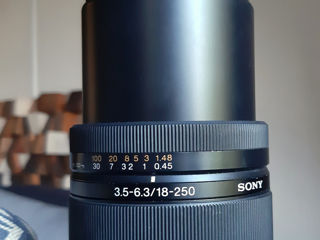Sony DT 18-250mm f/3.5-6.3 Super Zoom foto 2