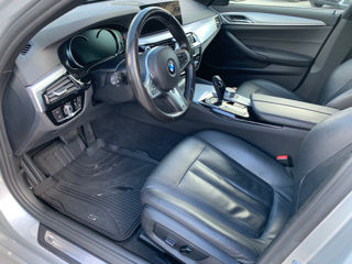 BMW 5 Series foto 7