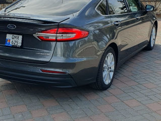 Ford Fusion foto 4